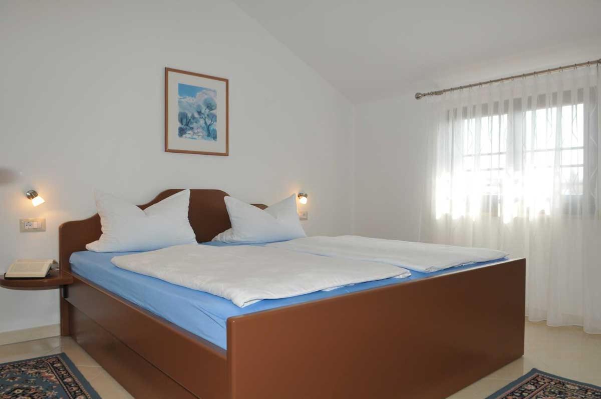 Apartments Mina Poreč Exteriör bild