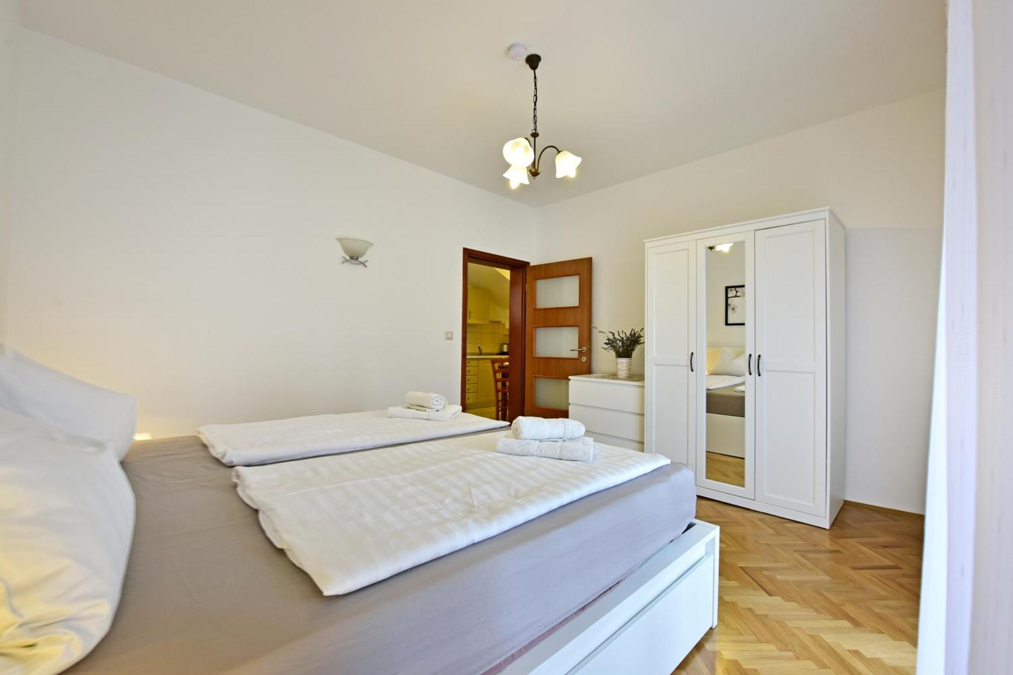 Apartments Mina Poreč Rum bild